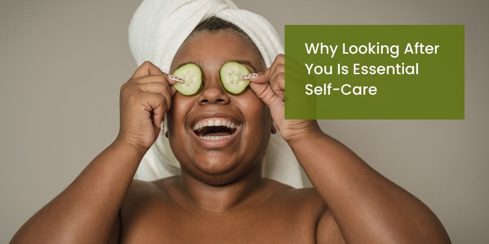 Mummy with cucumbers on her face